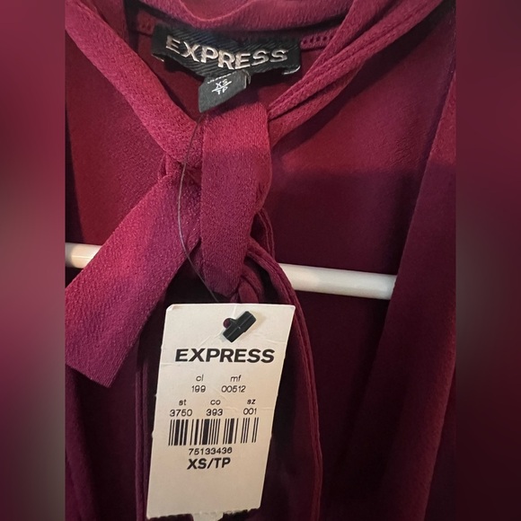 Express Women’s Burgundy Tie-Neck Blouse. Size XS - NWT - Picture 4 of 4